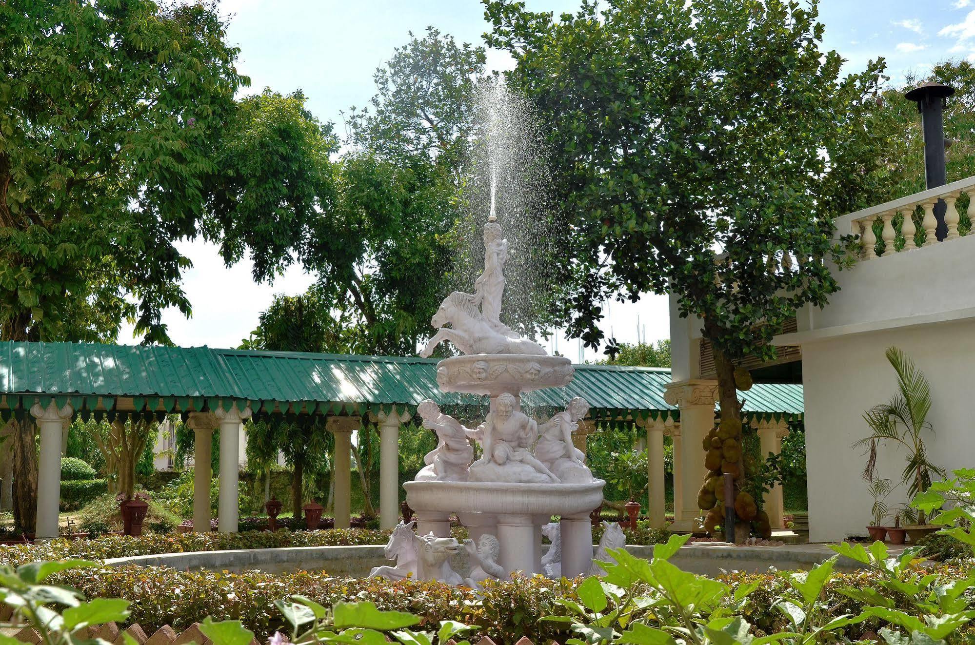 Regenta Camellia Resort And Spa Bolpur Exterior foto